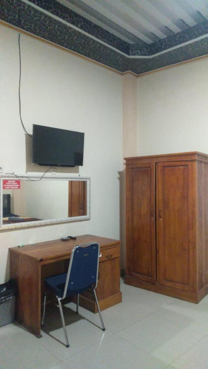 Wisma Reza Palopo Motel Bagian luar foto