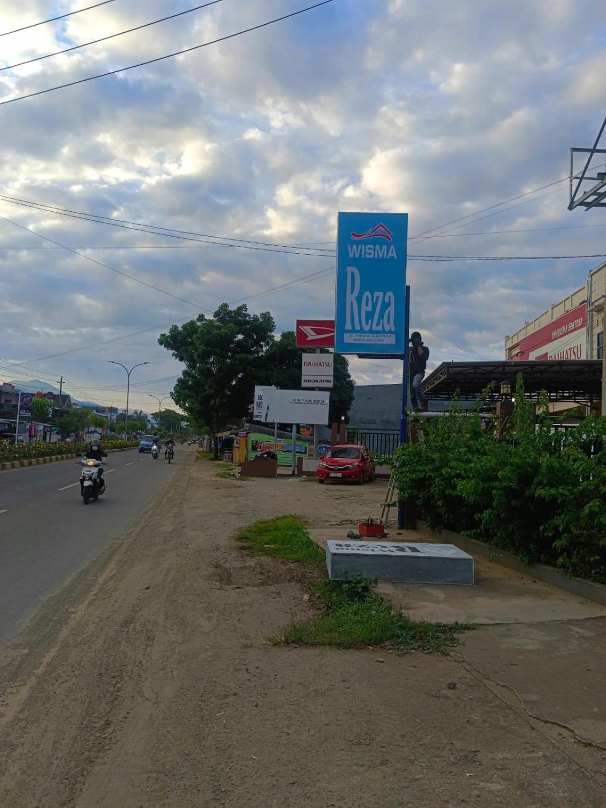 Wisma Reza Palopo Motel Bagian luar foto